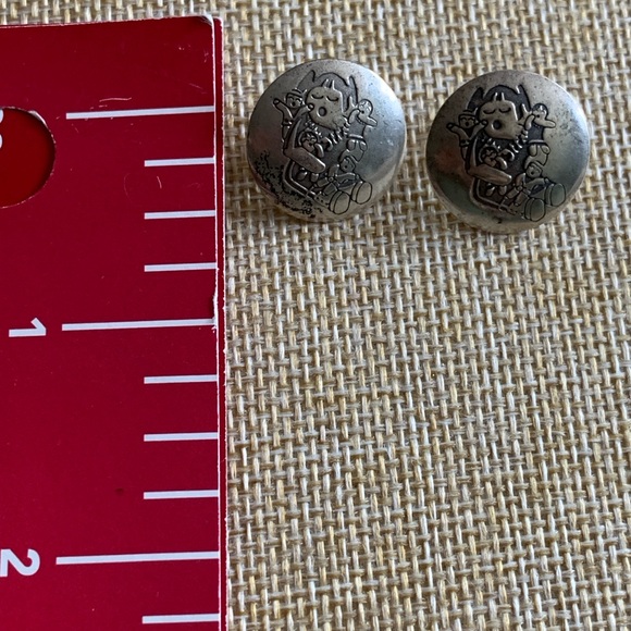 Native American storyteller earrings, pierced. - Picture 2 of 5